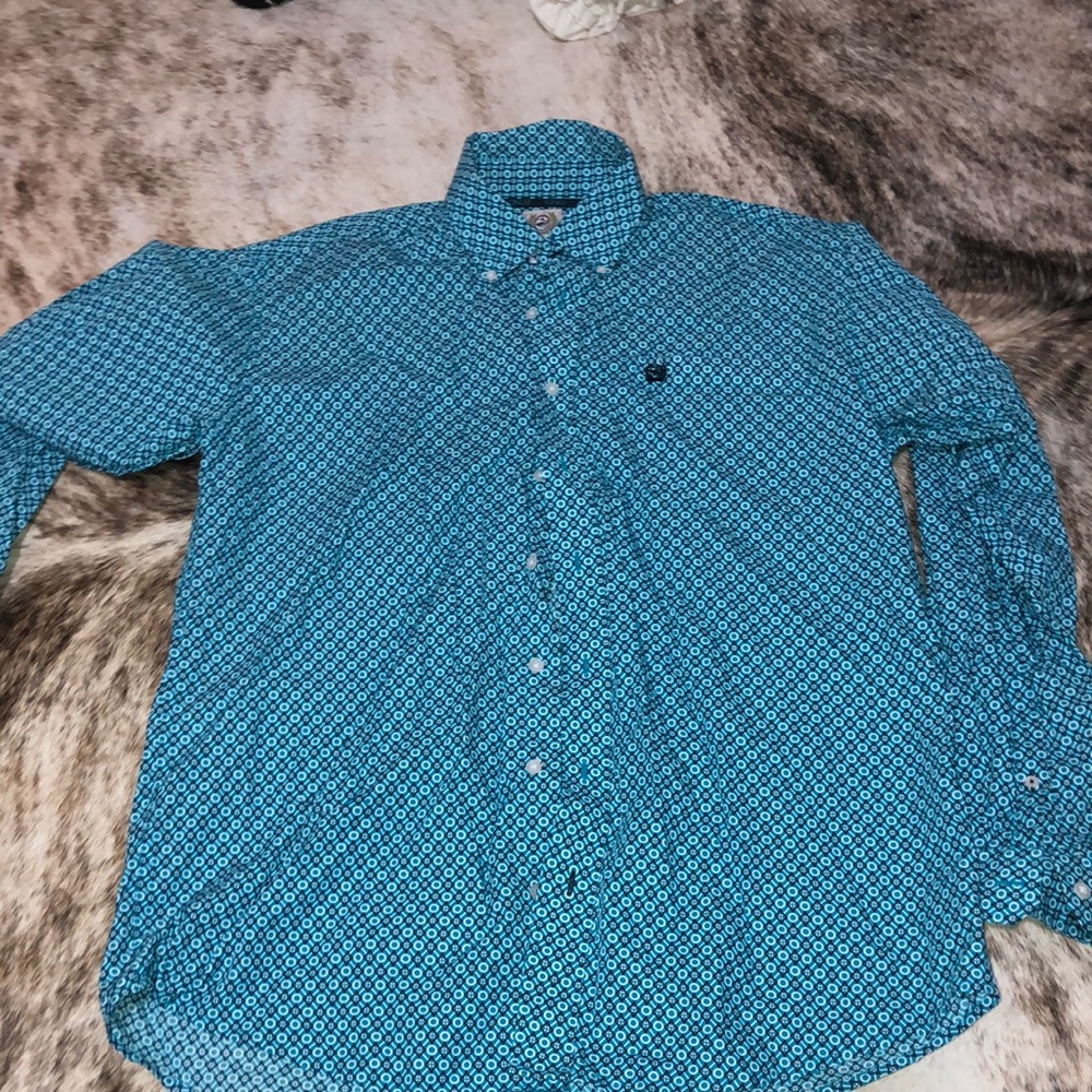 Cinch button up